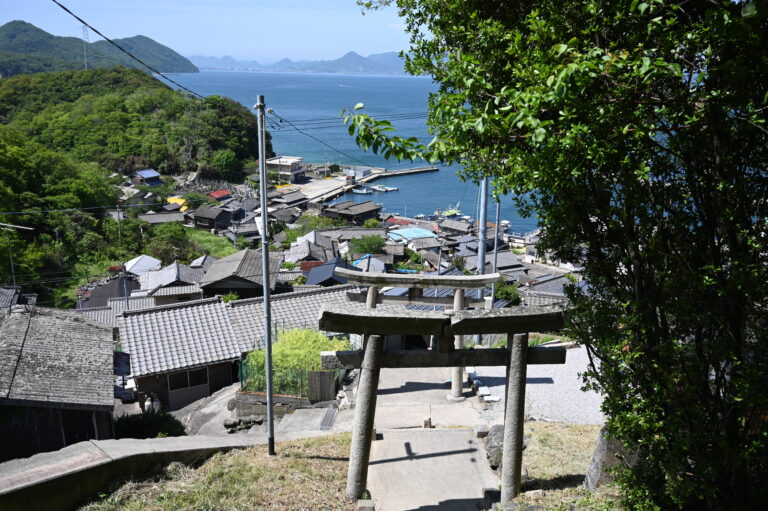 豊玉姫神社(男木島)完全ガイド|アクセス・ご利益・絶景の見晴らしスポットを紹介