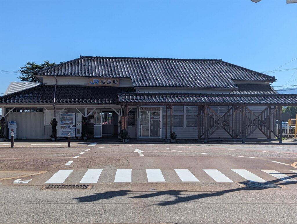 JR城端駅の駅舎